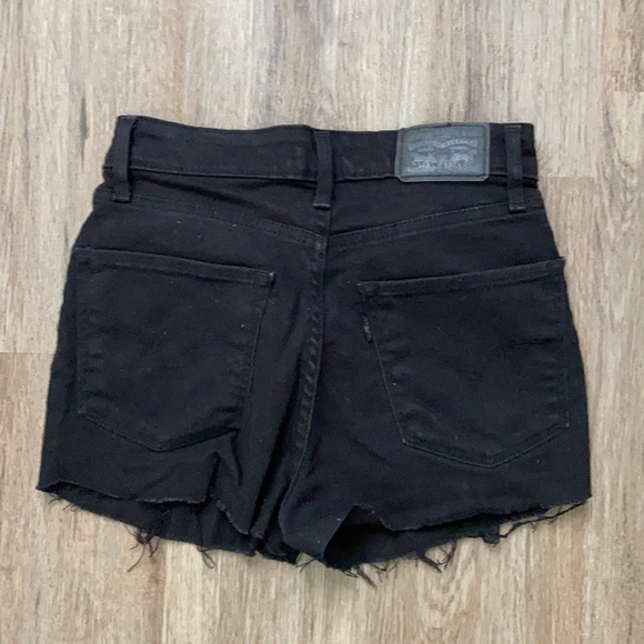 levi jean shorts - Picture 2 of 3